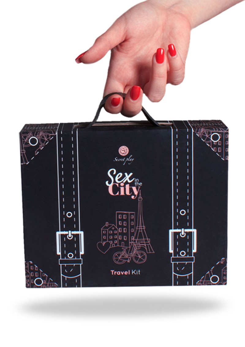 фото Сувенір Sex In The City Travel Kit