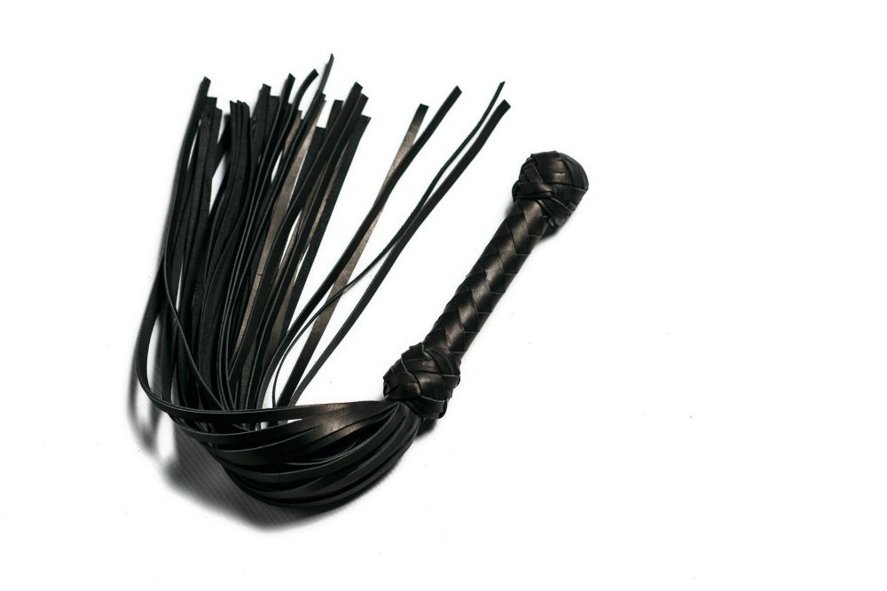 фото Батіг з натуральної шкіри