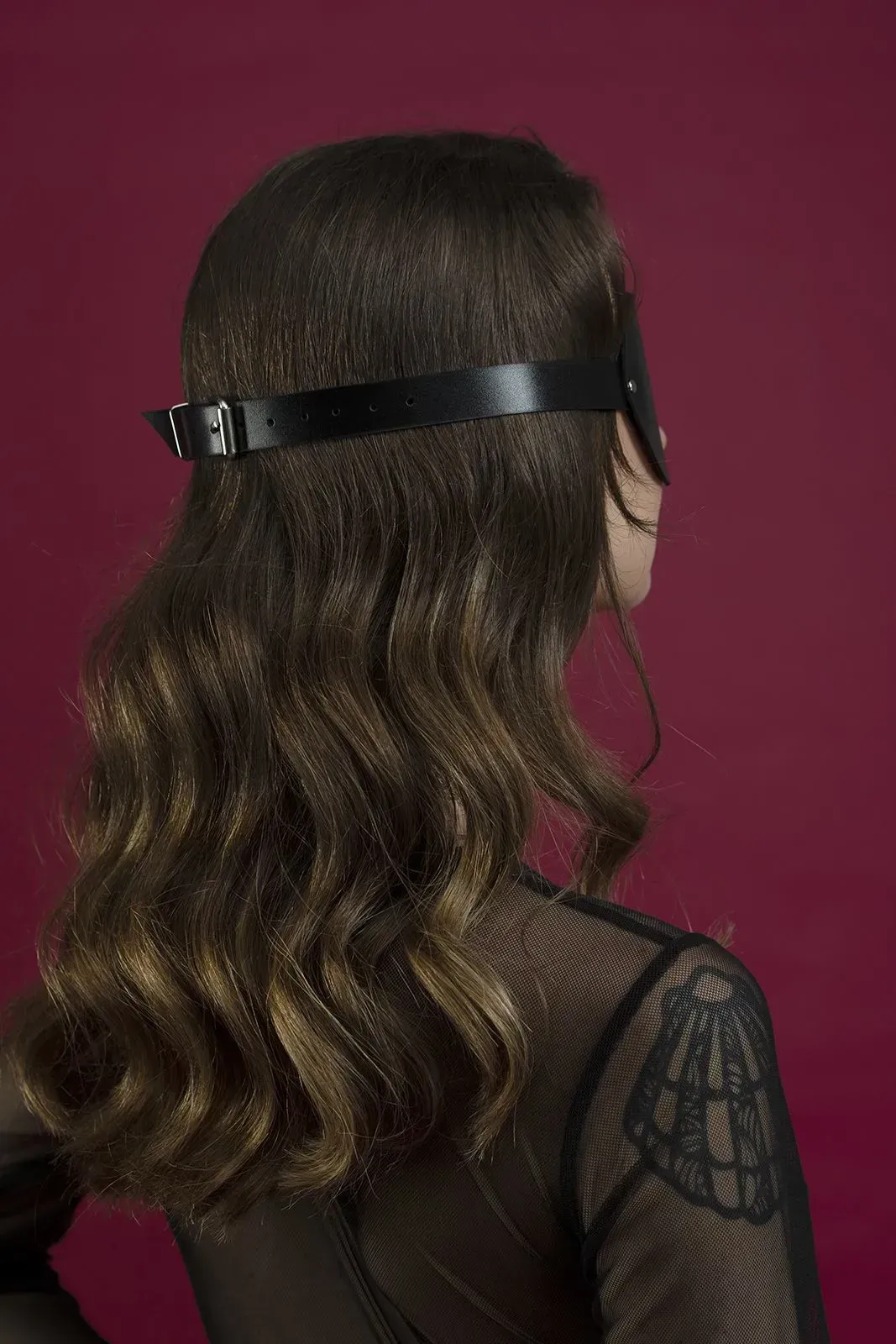 фото Маска на очі Feral Feelings - Blindfold Mask, натуральна шкіра, чорна