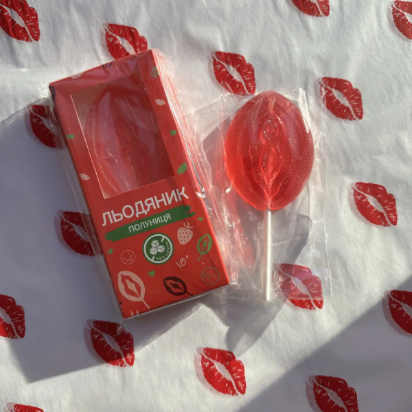 Цукерки льодяник SHE Полуниця
