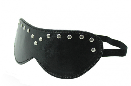 фото Маска Juliana с клепками