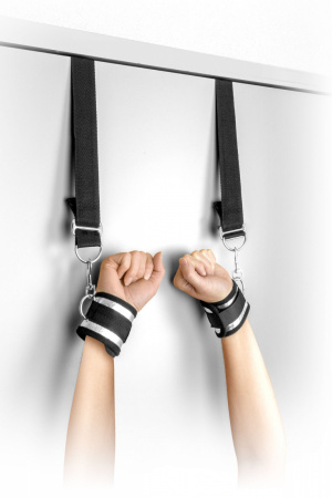 фото Фіксатор для рук на дверях Fetish Tentation Door swing handcuffs