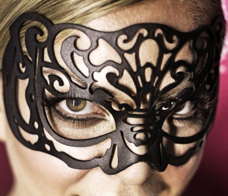 фото Маска Scappa різьблений метелик